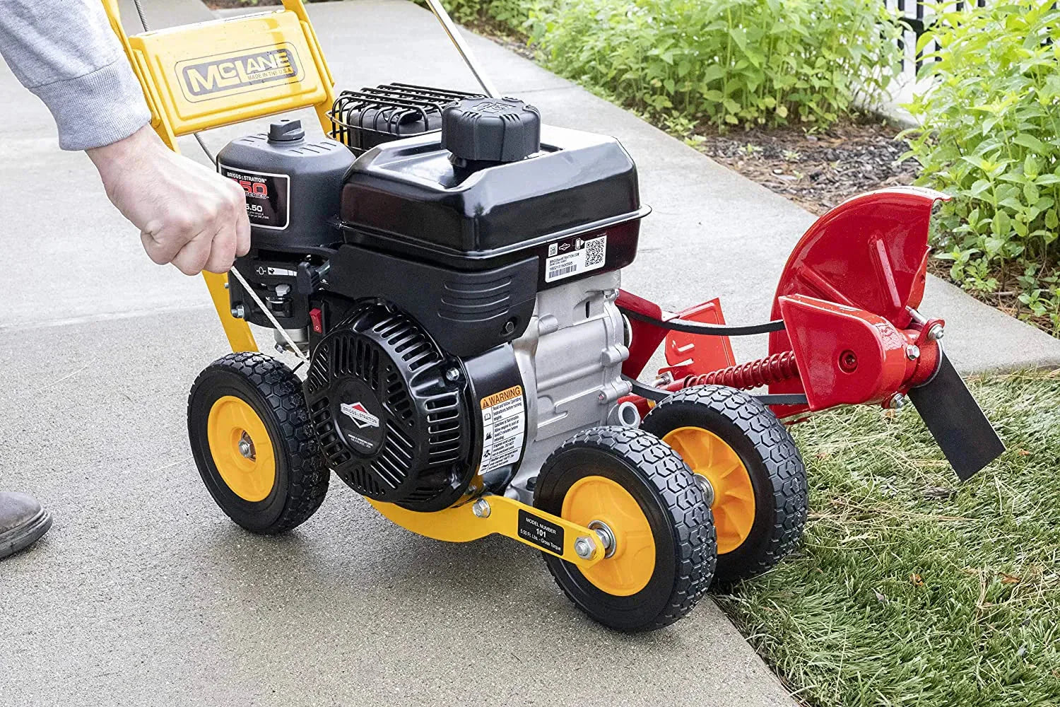 101-5.5GT-7Gas Powered Lawn Edger, 5.50 Gross Torque/3.5 HP B&S Engine 7  Wheels