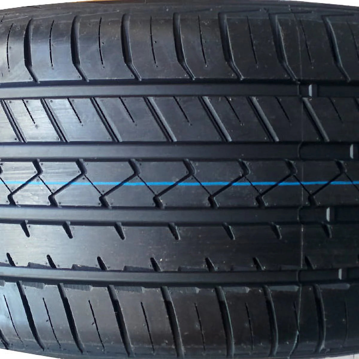 A set of 4275/45R19 108V XL full season ultra high performance tires LHST51945030/275/45/19/2754519 Suitable for: 2008-09 Acura MDX base, 2008 Volkswagen Touareg TDI